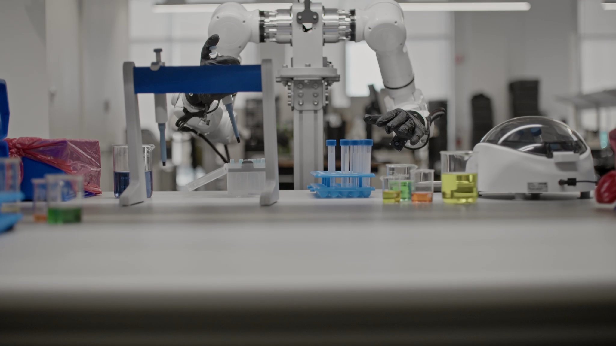 Genesis robot